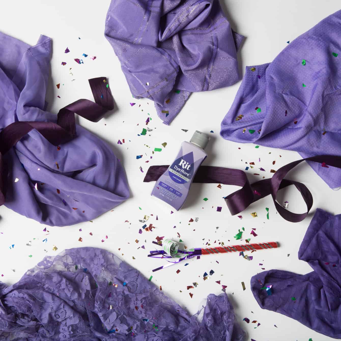 Rit DyeMore for Synthetics - Royal Purple