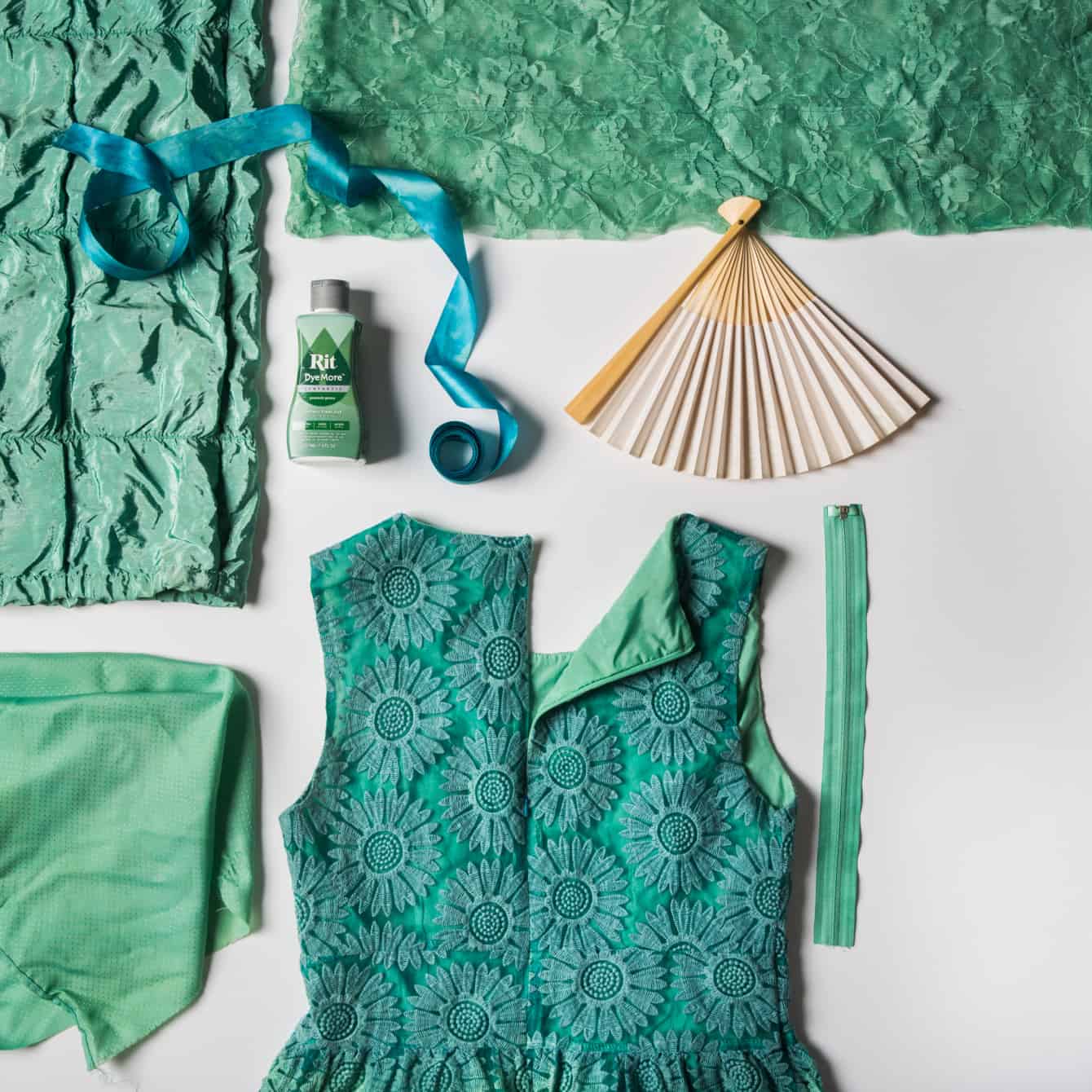 Rit DyeMore for Synthetics - Peacock Green